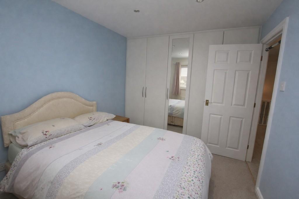 Bedroom3angle2