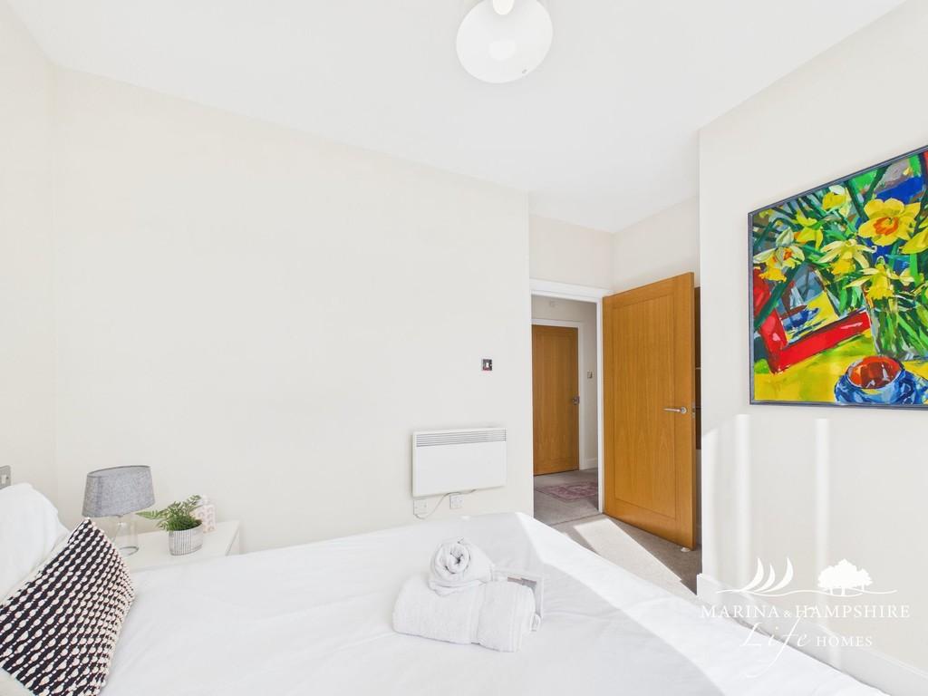 Cam03915 g0 pr0046 still019