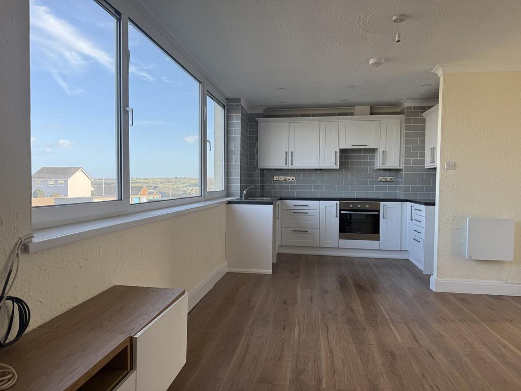 Lounge/Kitchen