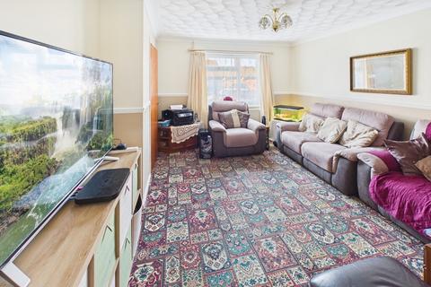 4 bedroom end of terrace house for sale, Honeysuckle Way, Bury St Edmunds IP32