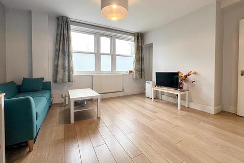 2 bedroom apartment to rent, Bermondsey Street, London SE1