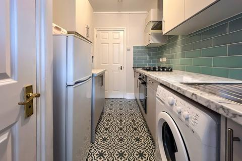 2 bedroom apartment to rent, Bermondsey Street, London SE1