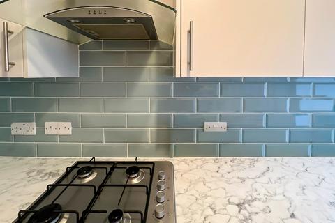 2 bedroom apartment to rent, Bermondsey Street, London SE1