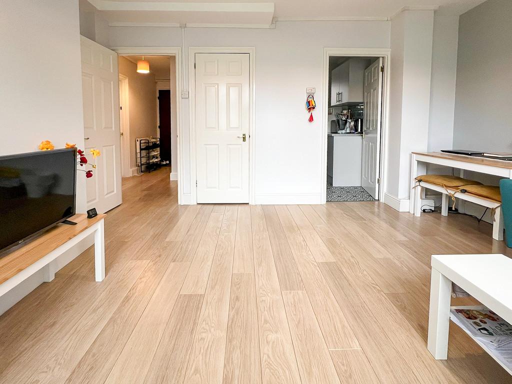 Living Room (4)