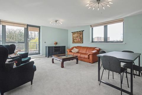 3 bedroom penthouse for sale, Empress Court, Woodins Way