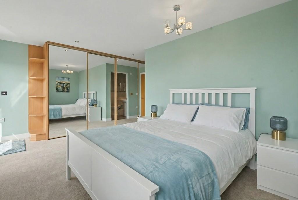 Bedroom 1 - Angle 2