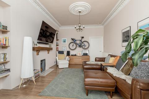2 bedroom flat for sale, 64/6 Ashley Terrace, Edinburgh, EH11 1RU