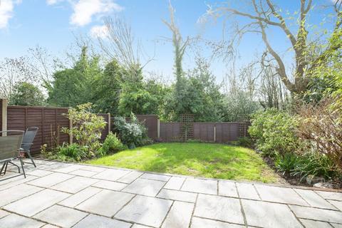 3 bedroom end of terrace house for sale, Greendale Close, Atherstone