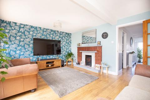 3 bedroom end of terrace house for sale, Greendale Close, Atherstone