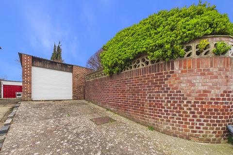 undefined, Courtmount Grove, Portsmouth PO6