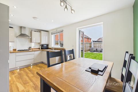 3 bedroom semi-detached house for sale, Abbot Road, Burton-on-Trent