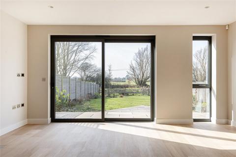 4 bedroom semi-detached house for sale, Sandpiper Close, Appledore, Ashford, Kent, TN26