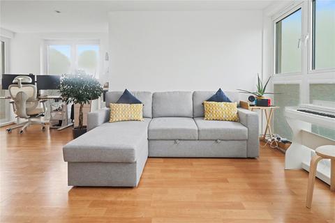 2 bedroom flat for sale, Park Heights, Woking GU22