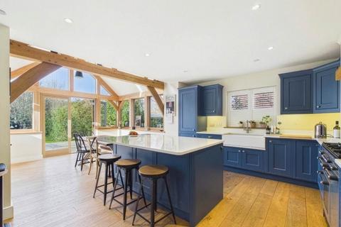 5 bedroom detached house for sale, Perry Street, Wendover