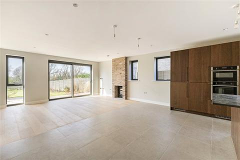 4 bedroom semi-detached house for sale, Sandpiper Close, Appledore, Ashford, Kent, TN26