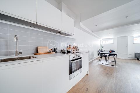 undefined, Tyssen Street, Dalston, London
