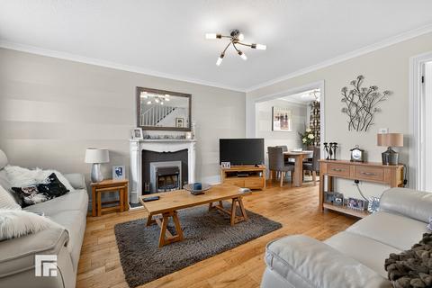 3 bedroom semi-detached house for sale, Plas Gwernen, Barry CF63