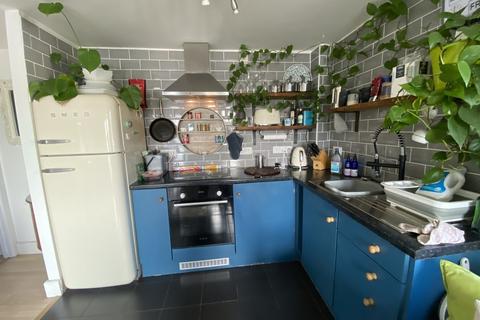 1 bedroom apartment to rent, Swingbridge House, Penryn TR10