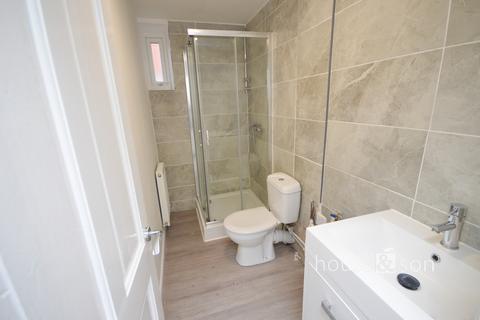 undefined, Wycliffe Road, Winton
