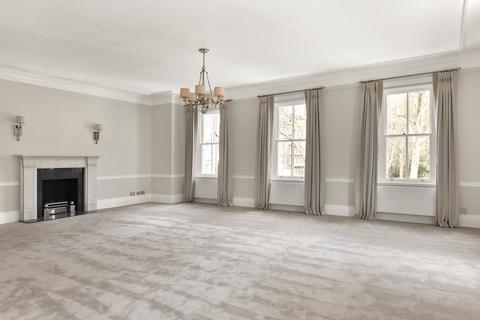 undefined, Lowndes Court, Lowndes Square, SW1X 9JJ