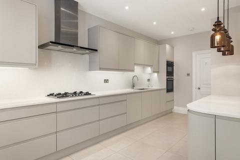undefined, Lowndes Court, Lowndes Square, SW1X 9JJ