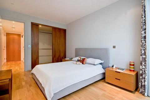 1 bedroom apartment for sale, Cubitt Building, Grosvenor Waterside SW1W
