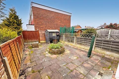 3 bedroom terraced house for sale, Templewood Court, Hadleigh