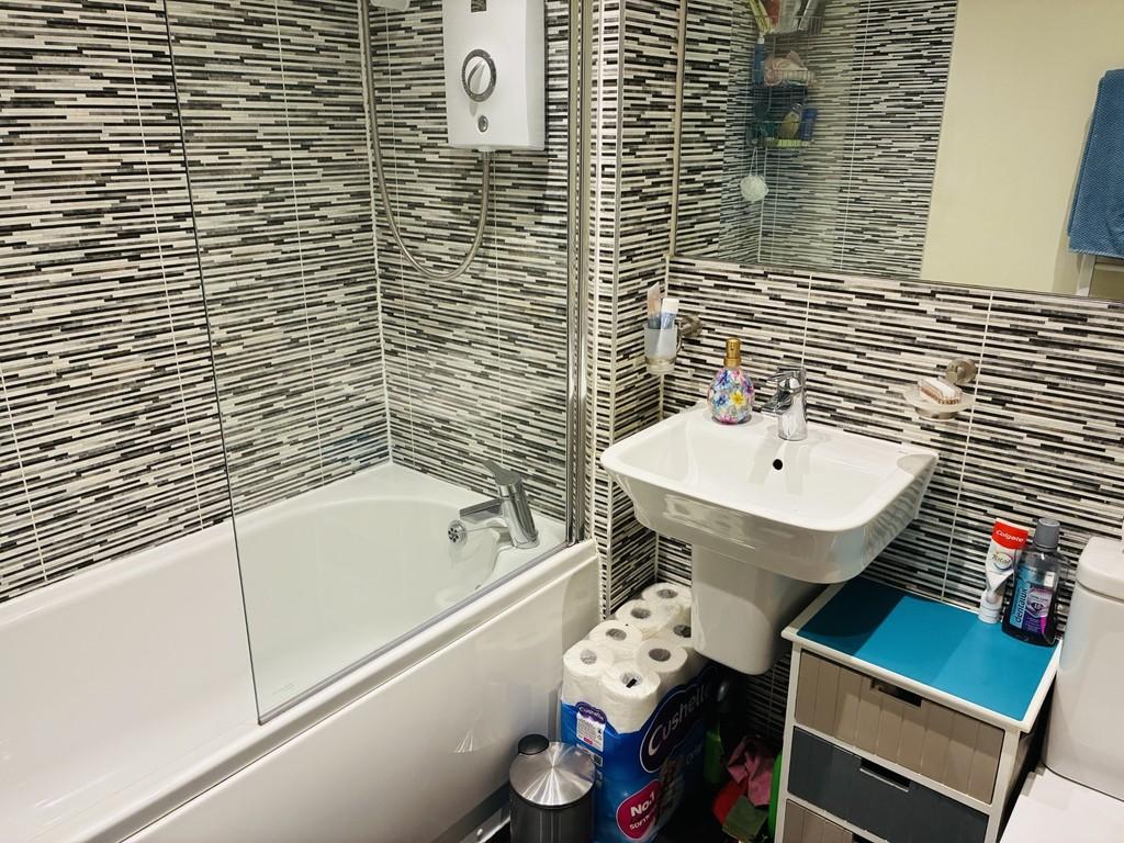 Bathroom1
