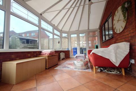 4 bedroom detached house for sale, Calrofold Drive, Waterhays, Newcastle