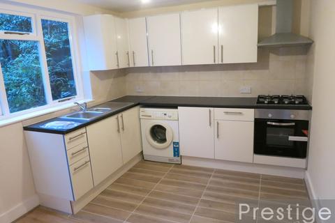 1 bedroom flat to rent, Richmond Road, London E8
