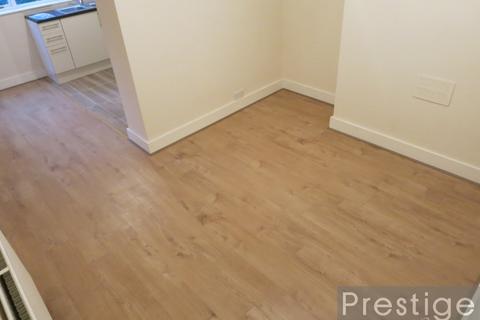 1 bedroom flat to rent, Richmond Road, London E8