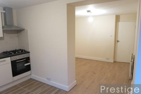 1 bedroom flat to rent, Richmond Road, London E8