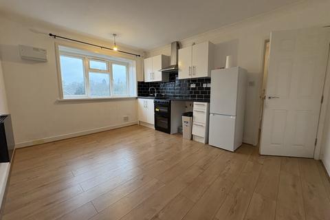 undefined, Allan Grove , Romsey