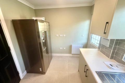 undefined, Syke Cluan, Iver