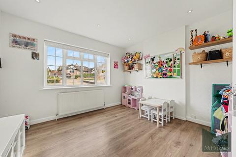 undefined, Billy Lows Lane, Potters Bar