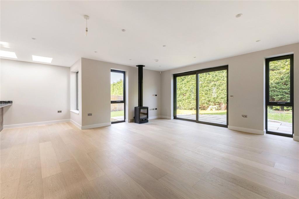 Reception/Kitchen