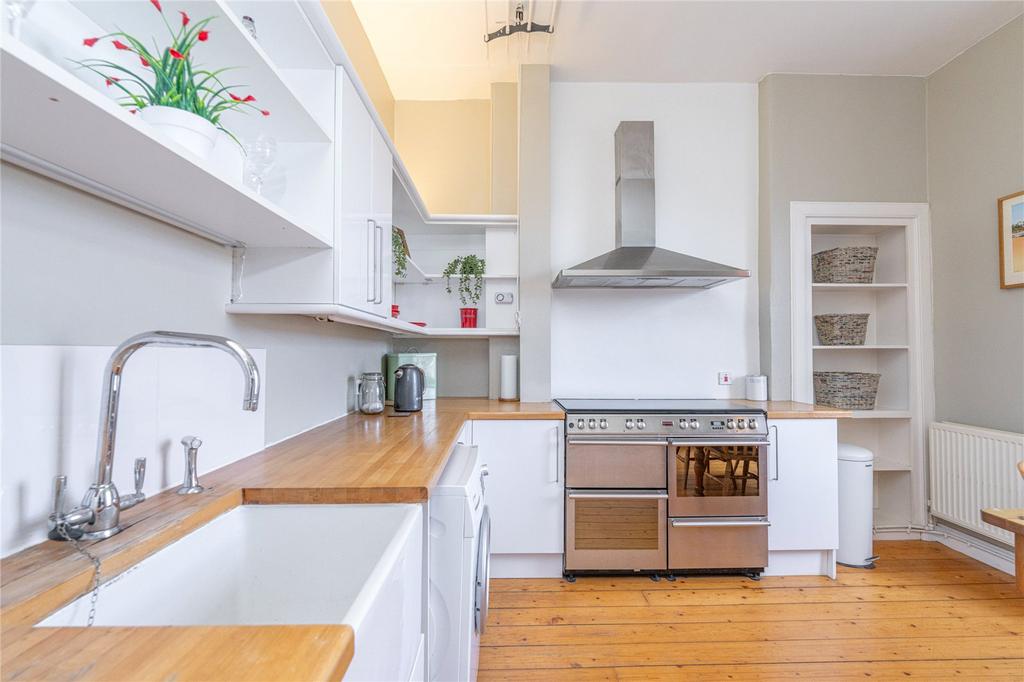 Kitchen Alt