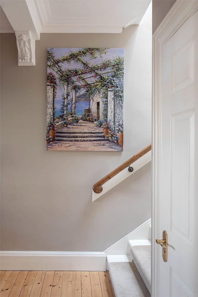 House in Stirling, Borestone, St Ninians - More