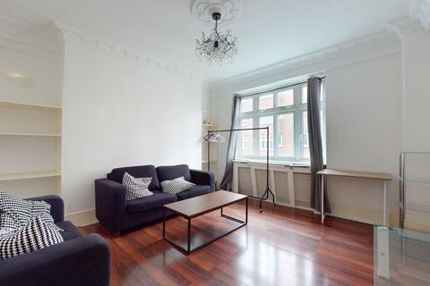 4 bedroom flat for sale, Flat 15 Grove Hall Court, Hall Road, St John's Wood, London, NW8 9NR