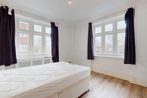 4 bedroom flat for sale, Flat 15 Grove Hall Court, Hall Road, St John's Wood, London, NW8 9NR