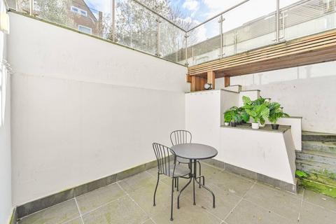2 bedroom maisonette for sale, St John's Hill, Clapham Junction, London, SW11