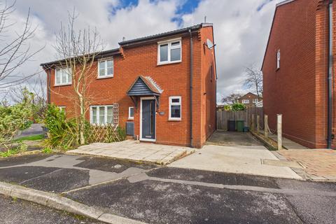 2 bedroom semi-detached house for sale - Farringdon Way, Tadley, RG26