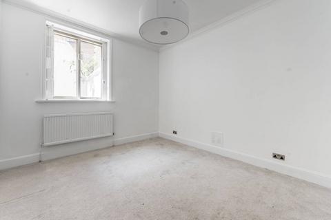 2 bedroom flat to rent, Lennox Gardens, Knightsbridge, London, SW1X