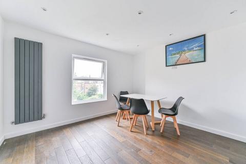 2 bedroom flat to rent, ROSENDALE ROAD, West Dulwich, London, SE21