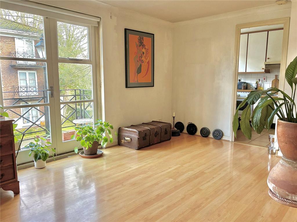 Studio Room