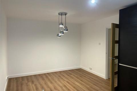 2 bedroom flat to rent, Sheepcote Road, Harrow HA1