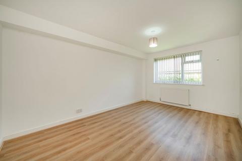 2 bedroom flat to rent, Sheepcote Road, Harrow HA1