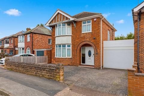 3 bedroom detached house for sale, Arbrook Drive, Nottingham, Nottinghamshire, NG8 3PD