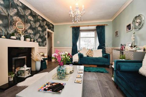 3 bedroom terraced house for sale, Willerby Road, Hull