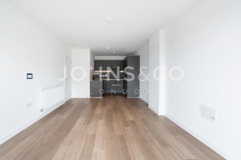 2 bedroom apartment to rent, Royal Gateway, Acton, London, W3